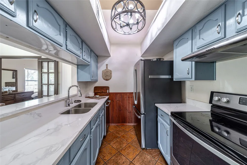 6036 Bogard Drive The Colony, TX 75056