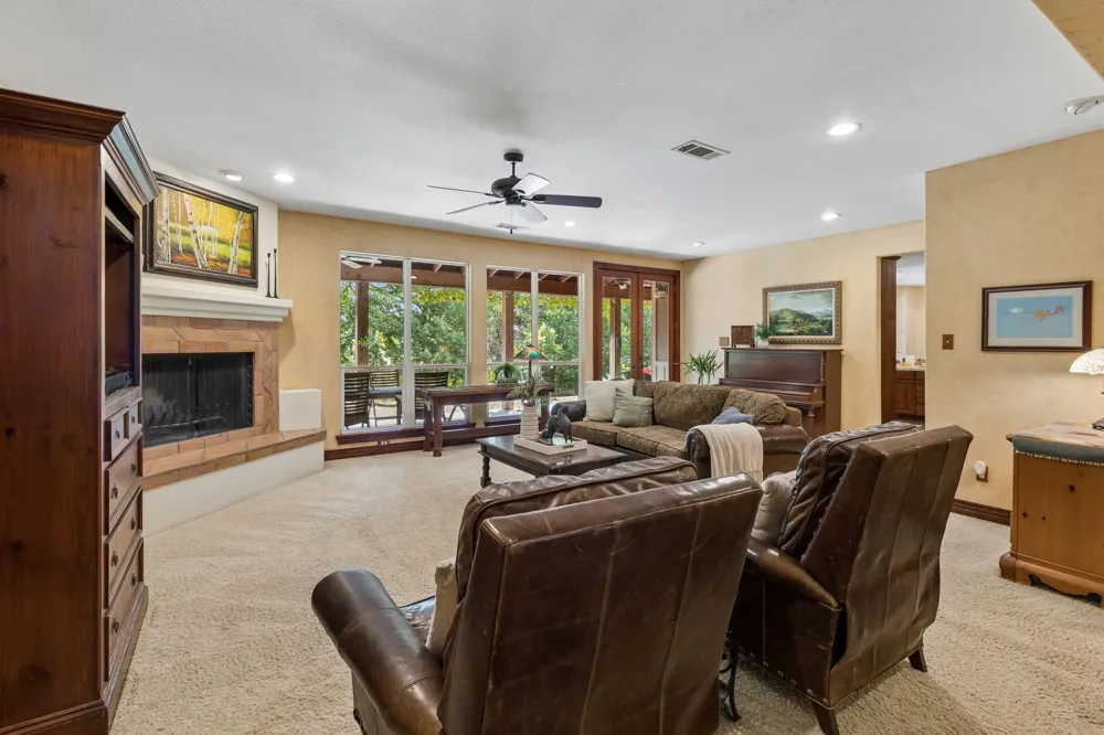 3227 Berry Hollow Melissa, TX 75454
