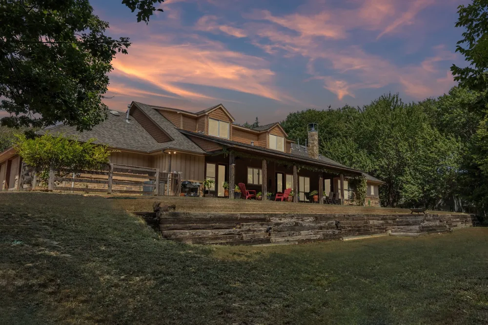 3227 Berry Hollow Melissa, TX 75454