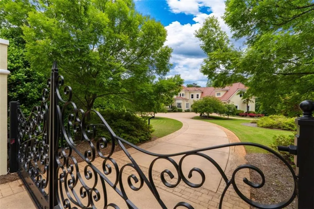 1005 Oak Mountain Road Carrollton, GA 30117