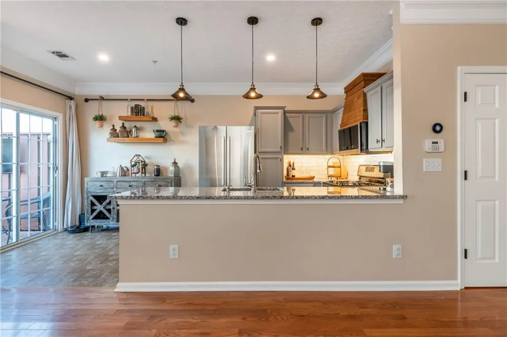 504 Blossom Way Woodstock, GA 30188