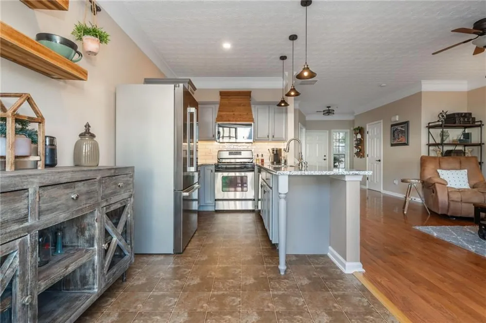 504 Blossom Way Woodstock, GA 30188