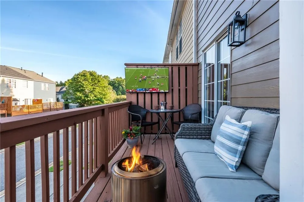 504 Blossom Way Woodstock, GA 30188