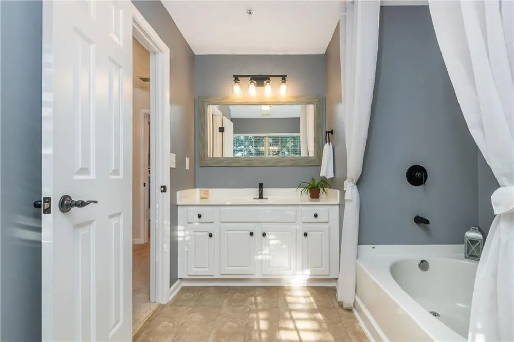 504 Blossom Way Woodstock, GA 30188
