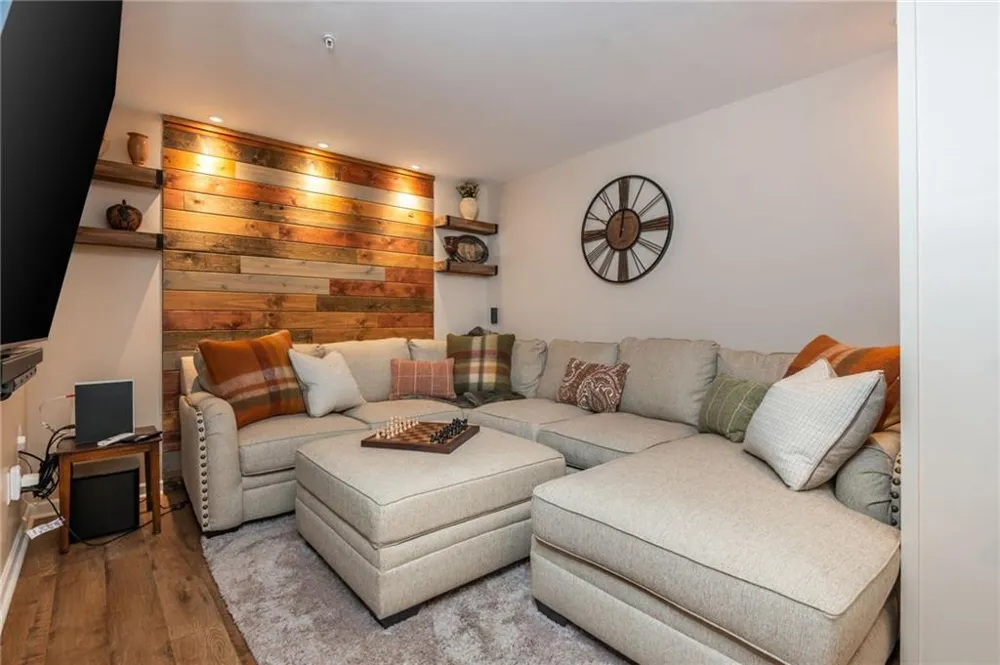 504 Blossom Way Woodstock, GA 30188