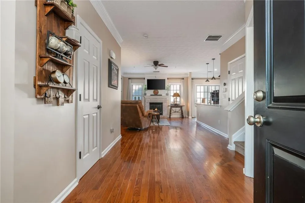 504 Blossom Way Woodstock, GA 30188