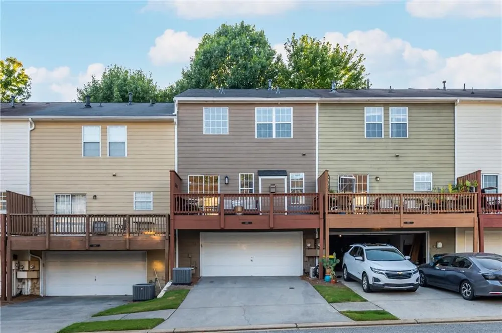 504 Blossom Way Woodstock, GA 30188