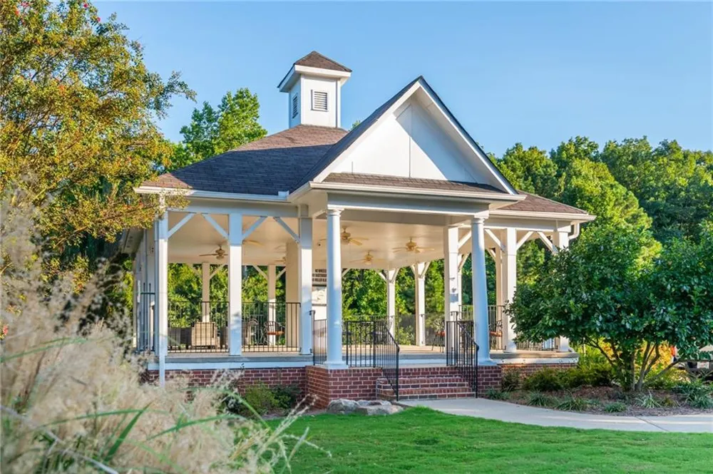 504 Blossom Way Woodstock, GA 30188