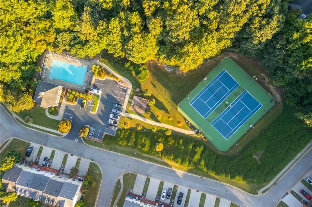 504 Blossom Way Woodstock, GA 30188