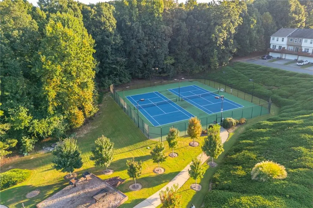 504 Blossom Way Woodstock, GA 30188