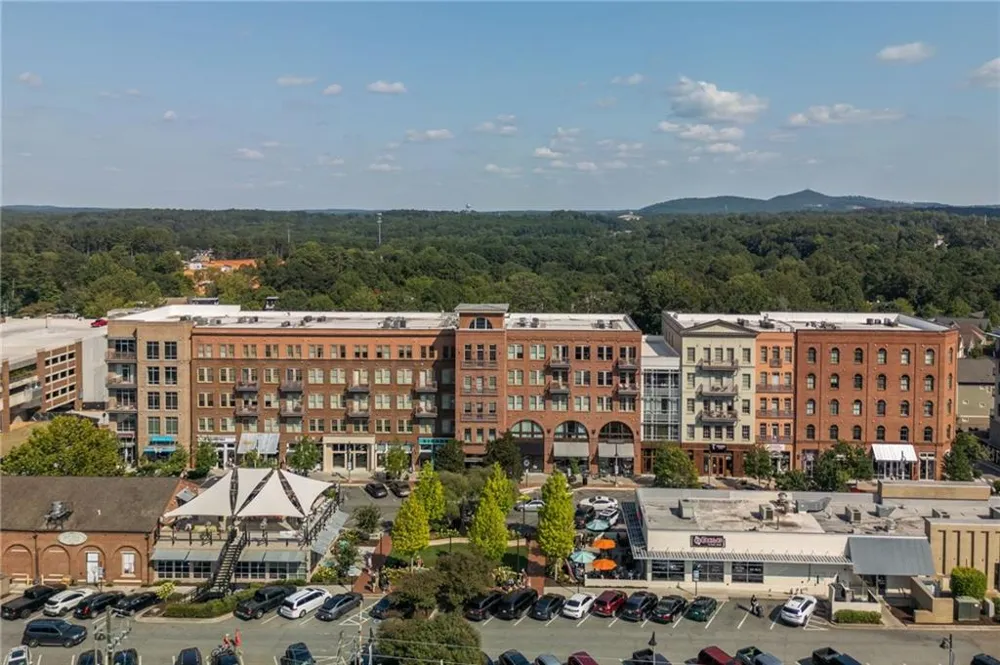 504 Blossom Way Woodstock, GA 30188