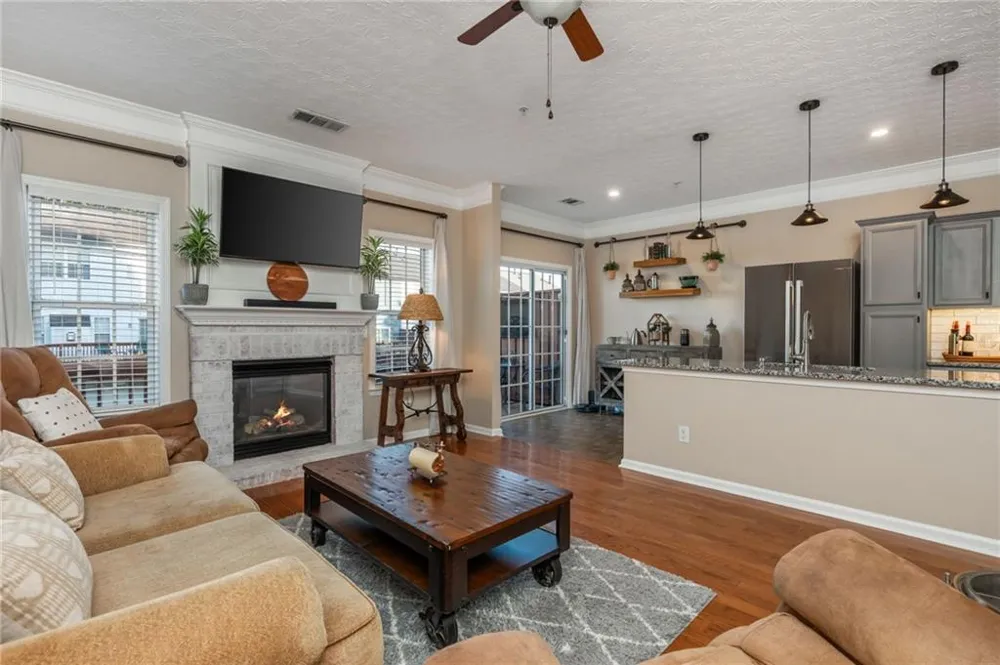 504 Blossom Way Woodstock, GA 30188