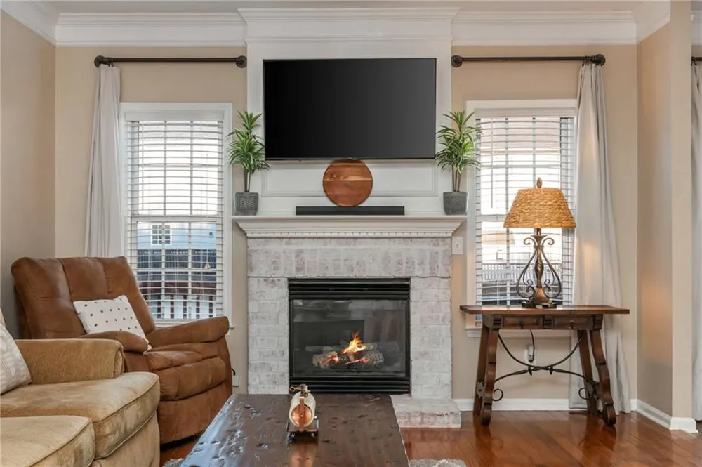 504 Blossom Way Woodstock, GA 30188