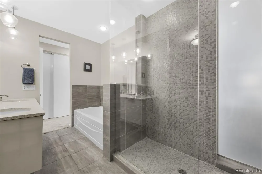 2312 Curtis Street Denver, CO 80205