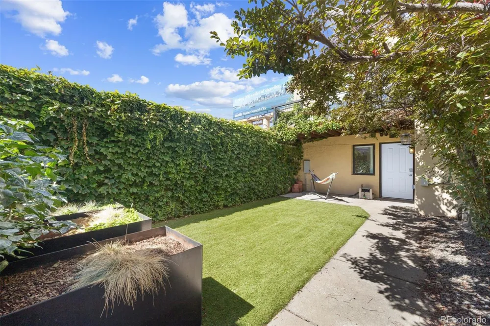 2312 Curtis Street Denver, CO 80205