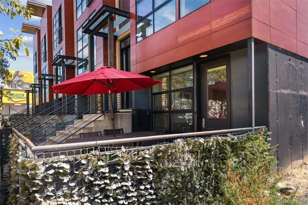 2312 Curtis Street Denver, CO 80205