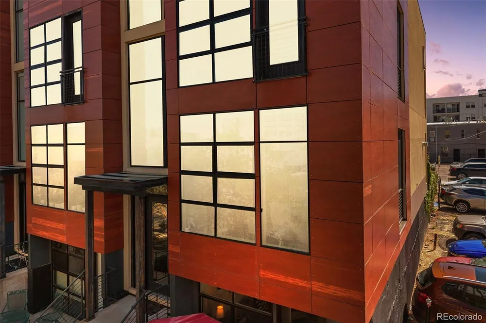 2312 Curtis Street Denver, CO 80205