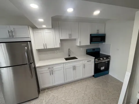 250 174TH STREET #910