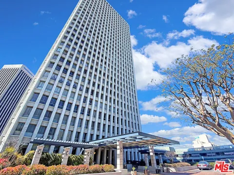800 W 1st Street