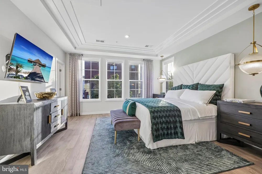 1746 MCKENNA POINT DRIVE #1601 Mclean, VA 22102