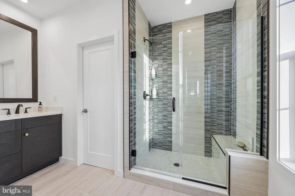 1746 MCKENNA POINT DRIVE #1601 Mclean, VA 22102