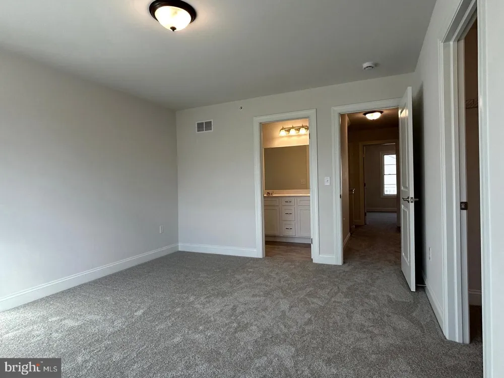 133 MAGNOLIA DRIVE Middletown, PA 17057