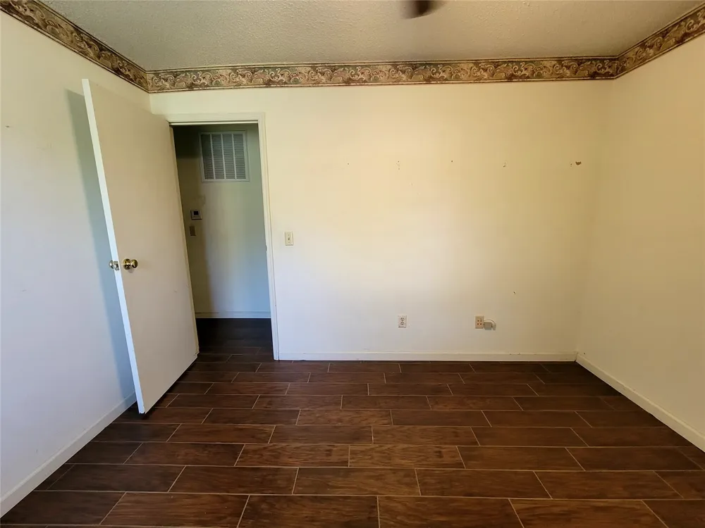 112 Meadowlark Eufaula, OK 74432