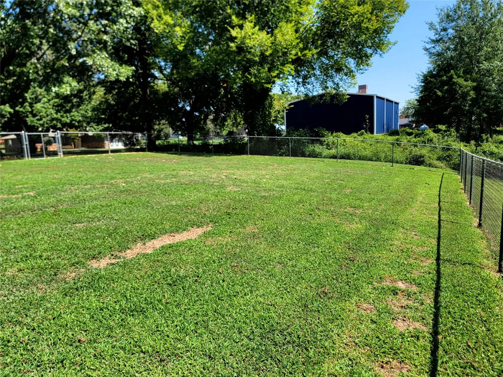 112 Meadowlark Eufaula, OK 74432
