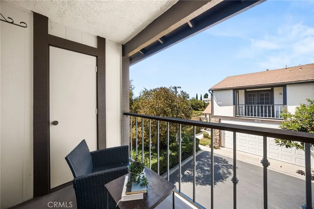 2650 W Meadowview Lane Anaheim, CA 92804