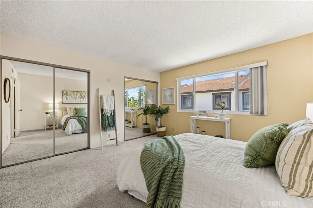 2650 W Meadowview Lane Anaheim, CA 92804