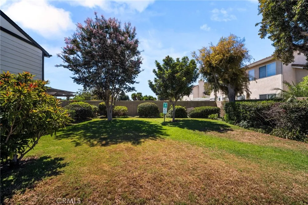 2650 W Meadowview Lane Anaheim, CA 92804