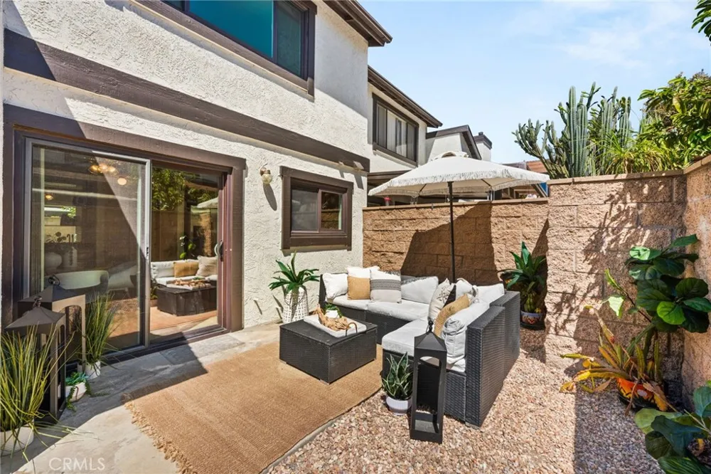 2650 W Meadowview Lane Anaheim, CA 92804