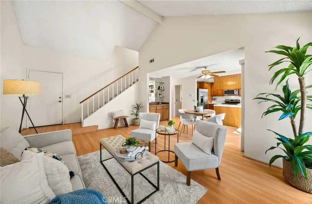 2650 W Meadowview Lane Anaheim, CA 92804