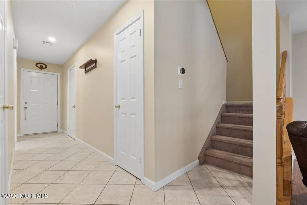 193 Pear Drive Marlboro, NJ 07746
