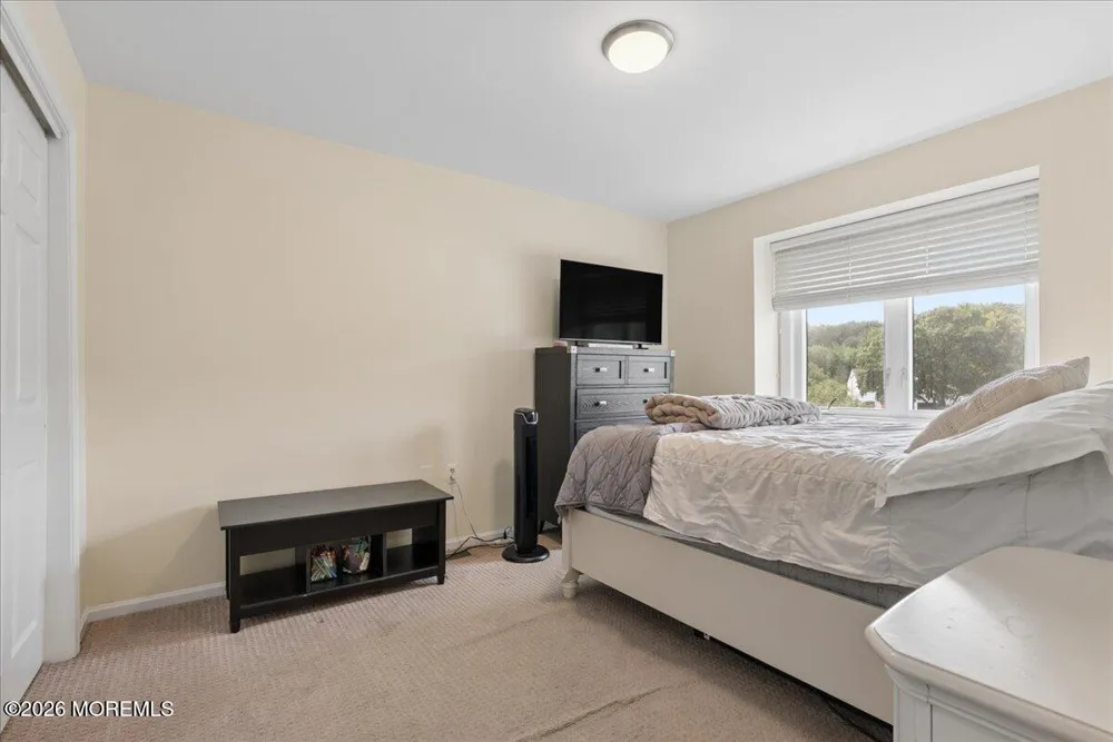 193 Pear Drive Marlboro, NJ 07746