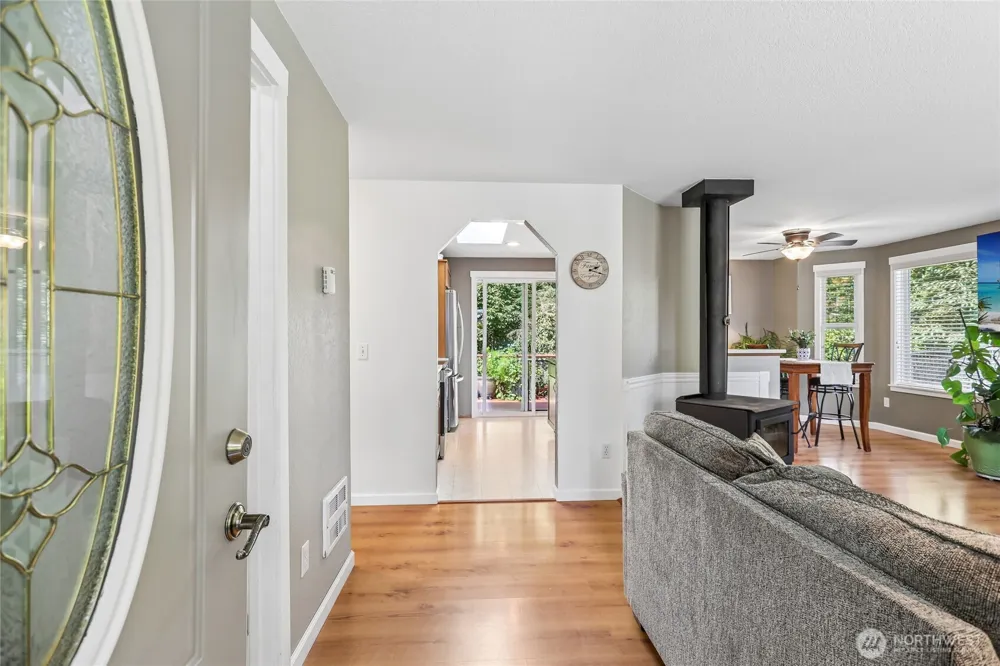 9113 15th Place SE Lake Stevens, WA 98258