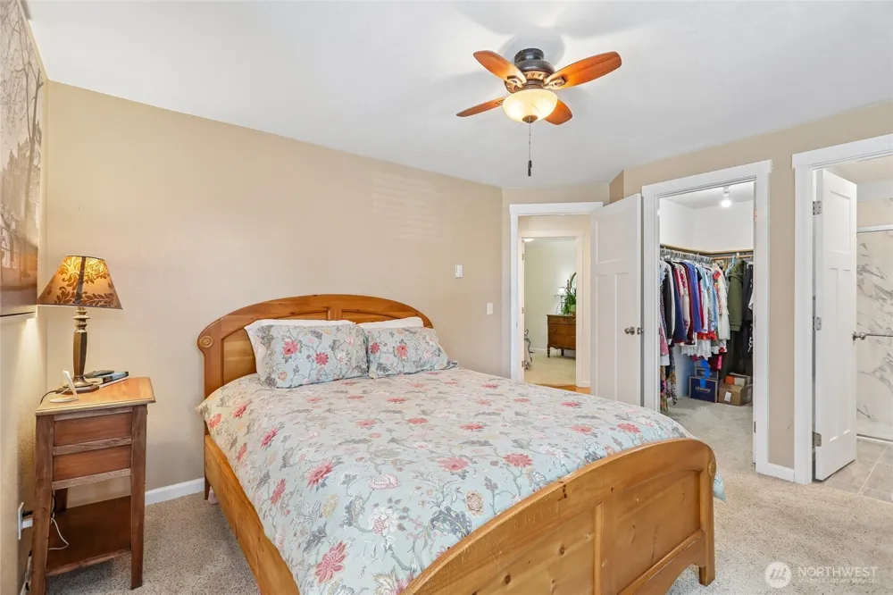 9113 15th Place SE Lake Stevens, WA 98258