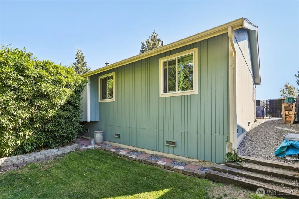 9113 15th Place SE Lake Stevens, WA 98258