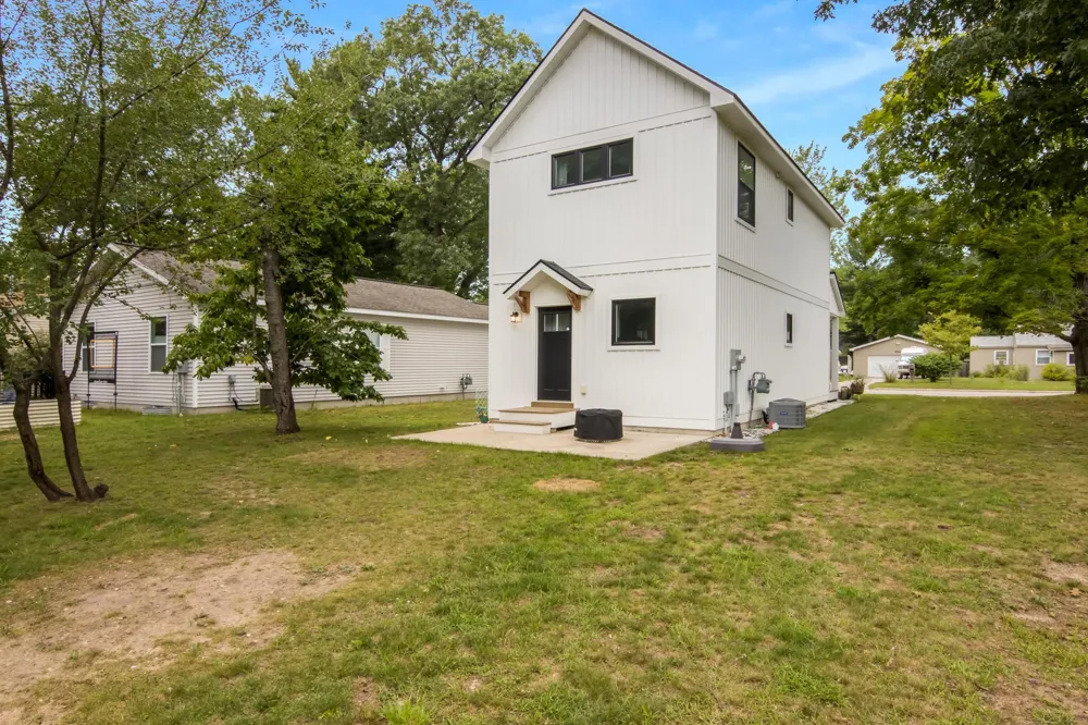 325 Hamilton Street Traverse City City, MI 49686