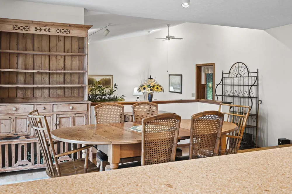 11400 Peninsula Drive Peninsula Township, MI 49686