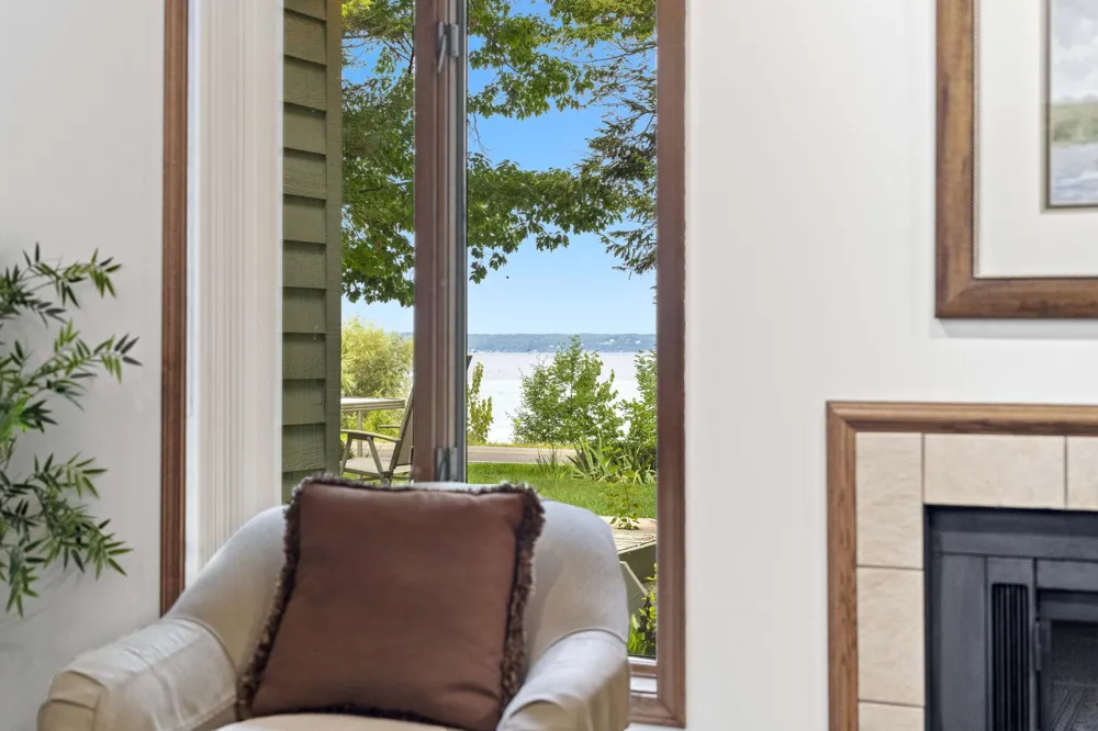11400 Peninsula Drive Peninsula Township, MI 49686