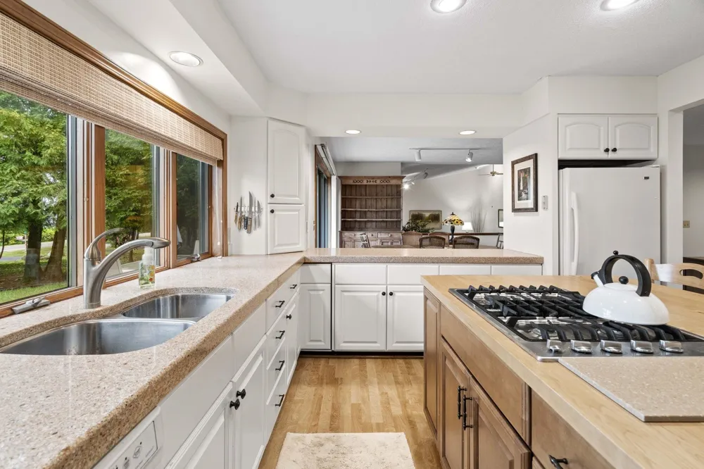 11400 Peninsula Drive Peninsula Township, MI 49686