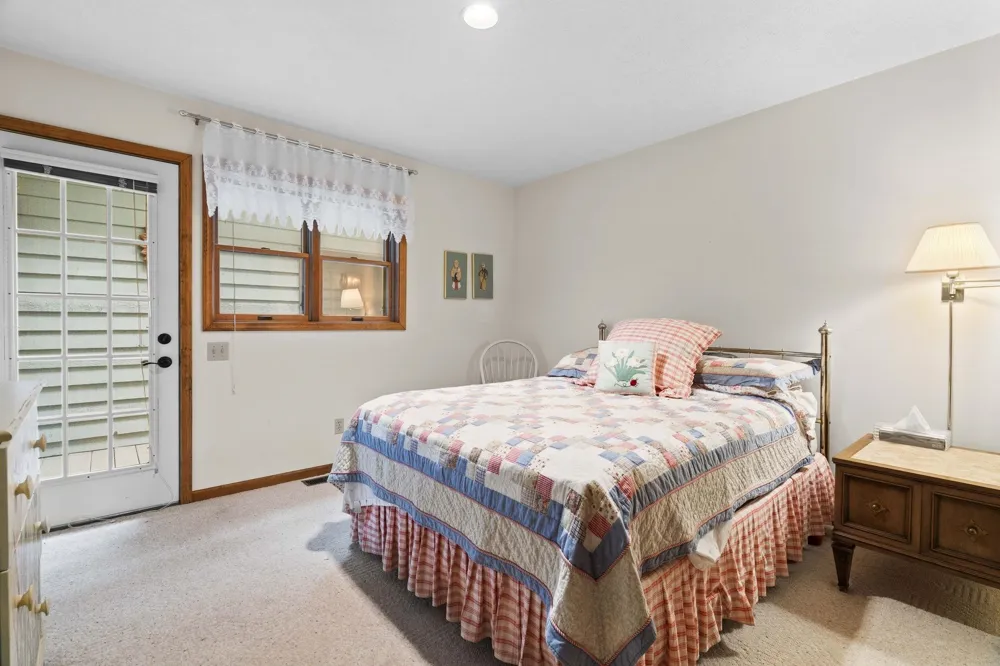 11400 Peninsula Drive Peninsula Township, MI 49686