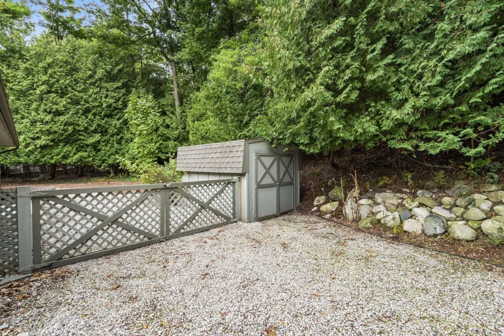 11400 Peninsula Drive Peninsula Township, MI 49686