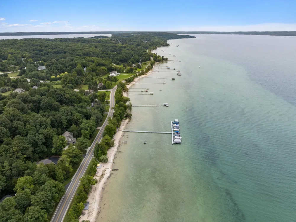 11400 Peninsula Drive Peninsula Township, MI 49686