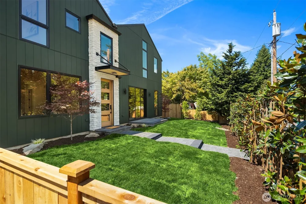 1847 4th Street Kirkland, WA 98033