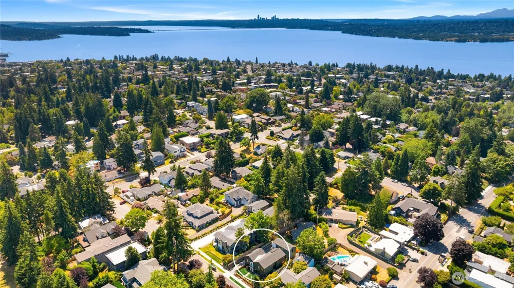 1847 4th Street Kirkland, WA 98033