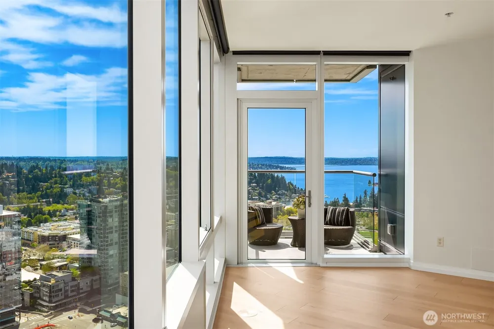 500 106th Avenue NE #3211 Bellevue, WA 98004