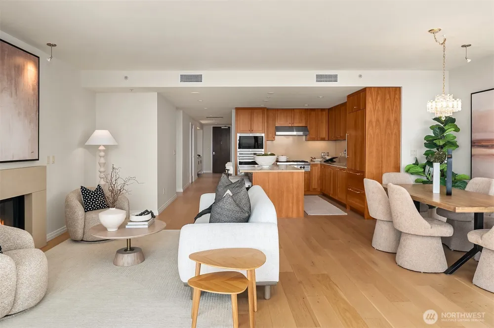 500 106th Avenue NE #3211 Bellevue, WA 98004