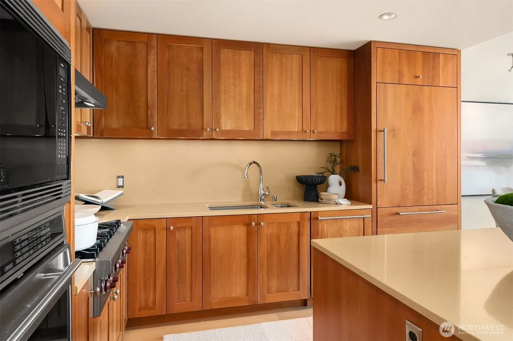 500 106th Avenue NE #3211 Bellevue, WA 98004